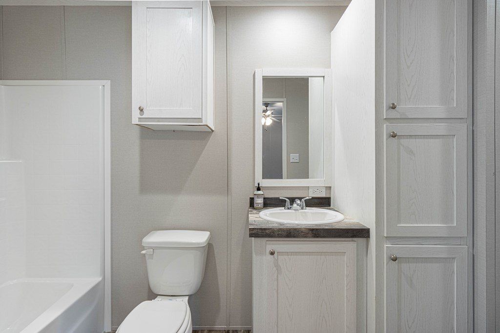 7376 Forest Hill Dr. Frankston, TX 75763