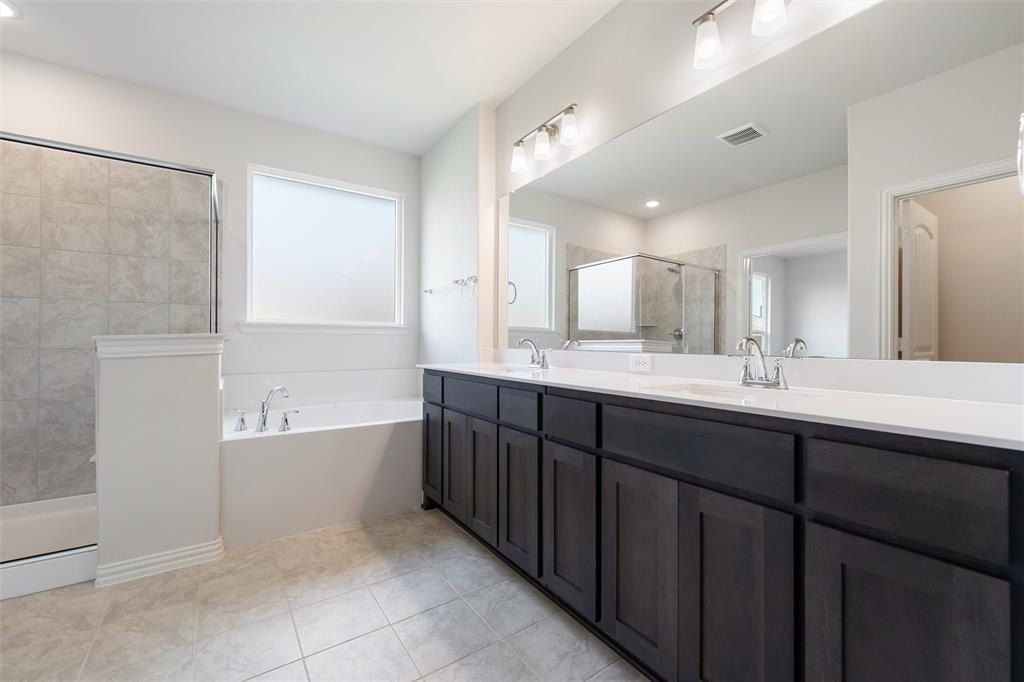 3529 Helena Street. Gainesville, TX 76240