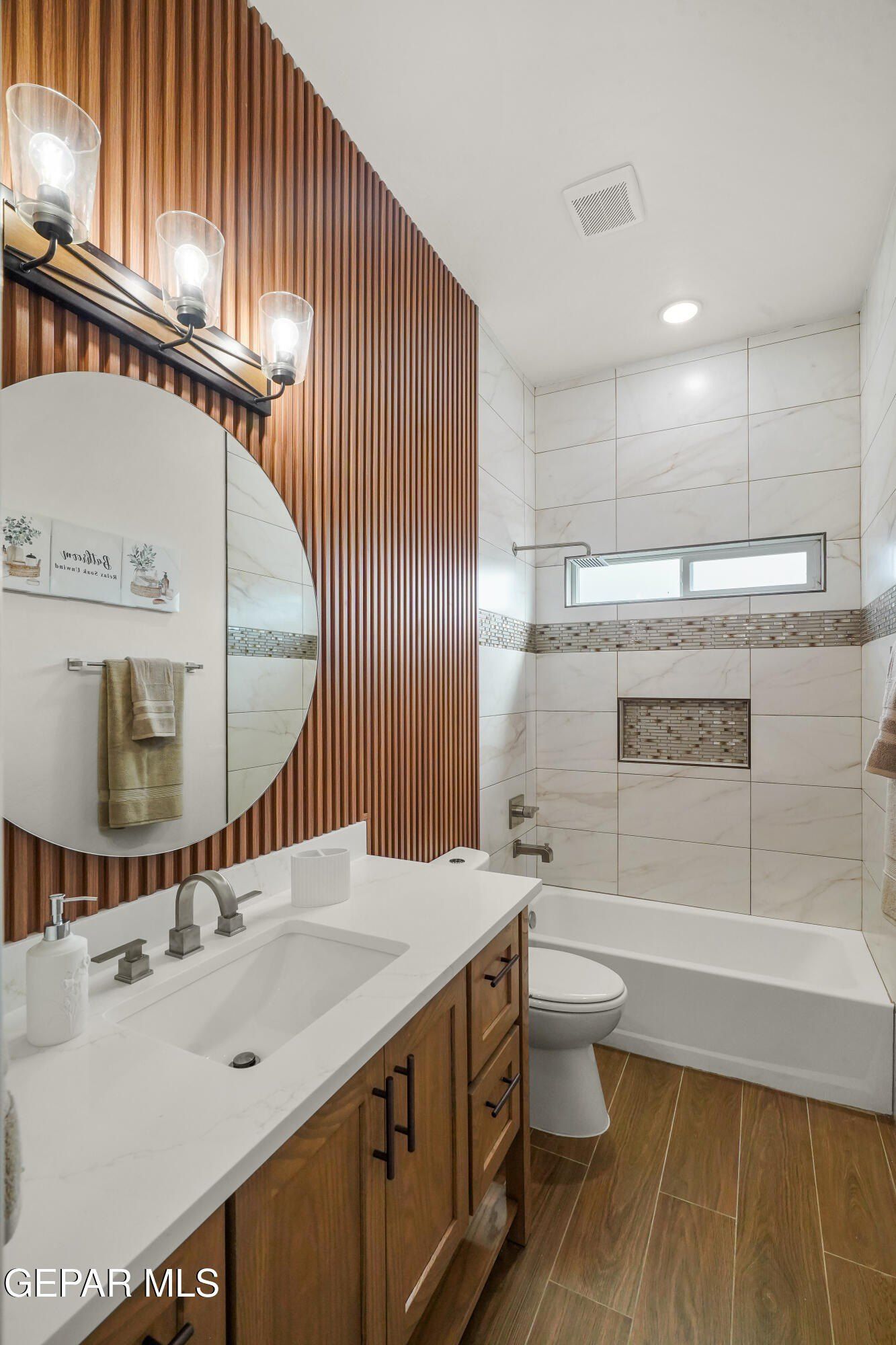 253 Mar Vista Place. Horizon City, TX 79928