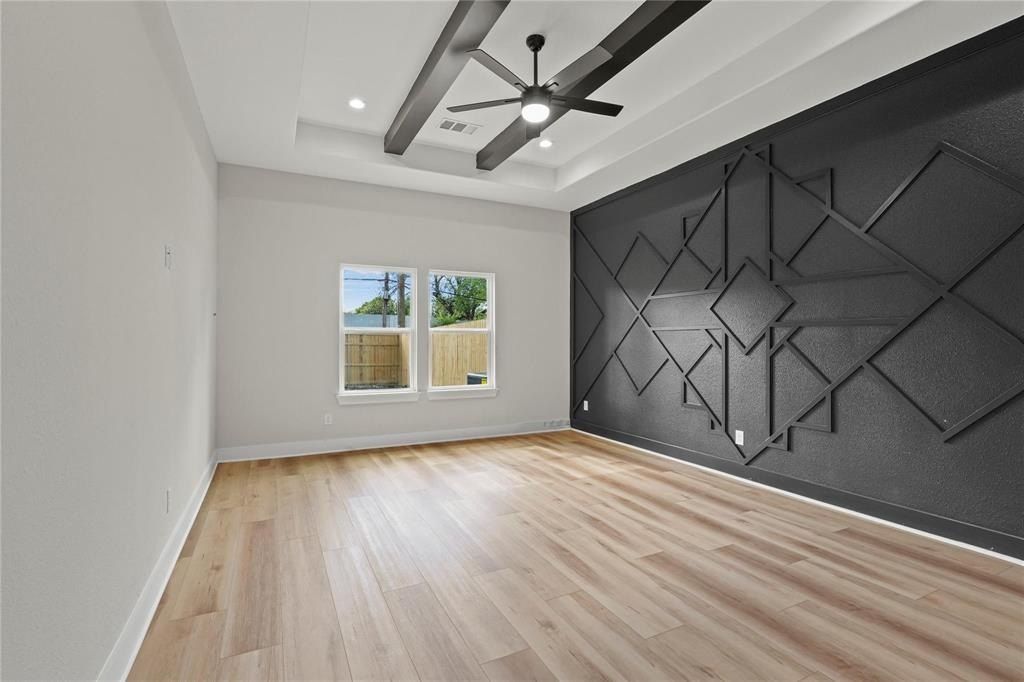 1531 E Waco Avenue. Dallas, TX 75216