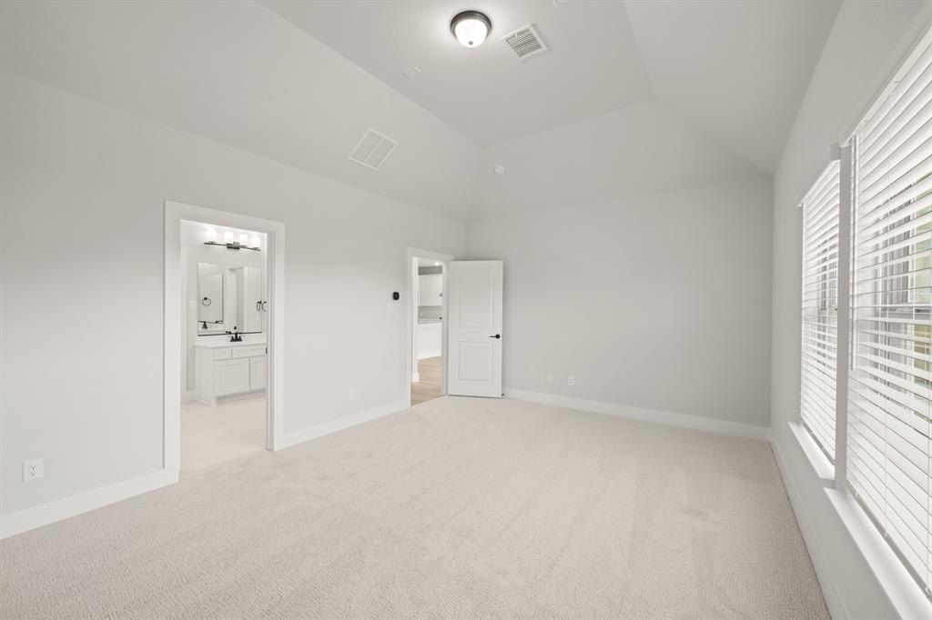 226 Maybank Street. Glenn Heights, TX 75154