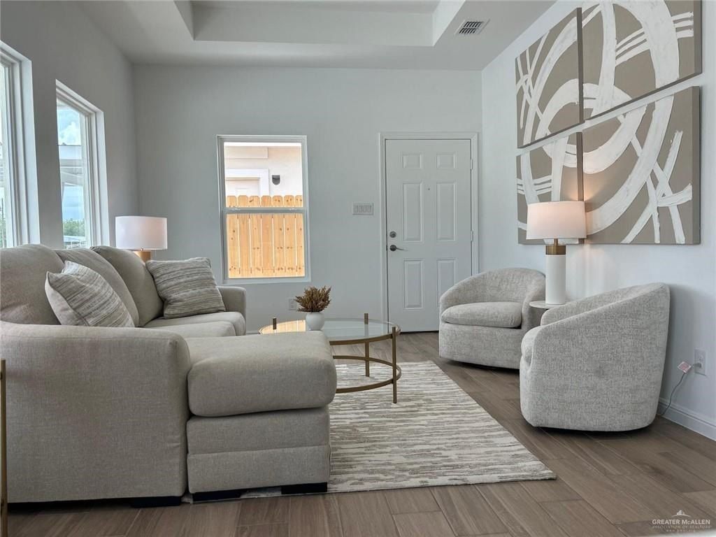 5323 Vision Street. Rio Grande City, TX 78582