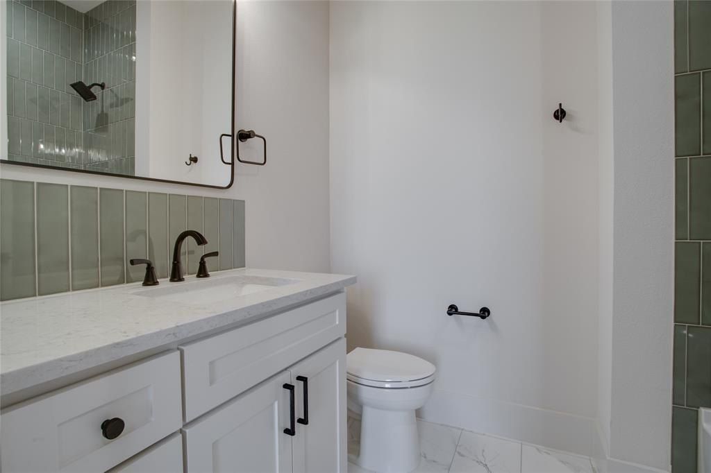 1784 Jilian Drive. Gunter, TX 75058