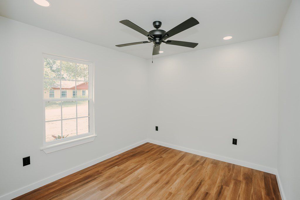 246 Birch St. Nash, TX 75569