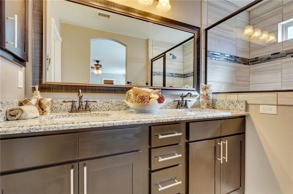 13436 Cinderford Avenue. Horizon City, TX 79928