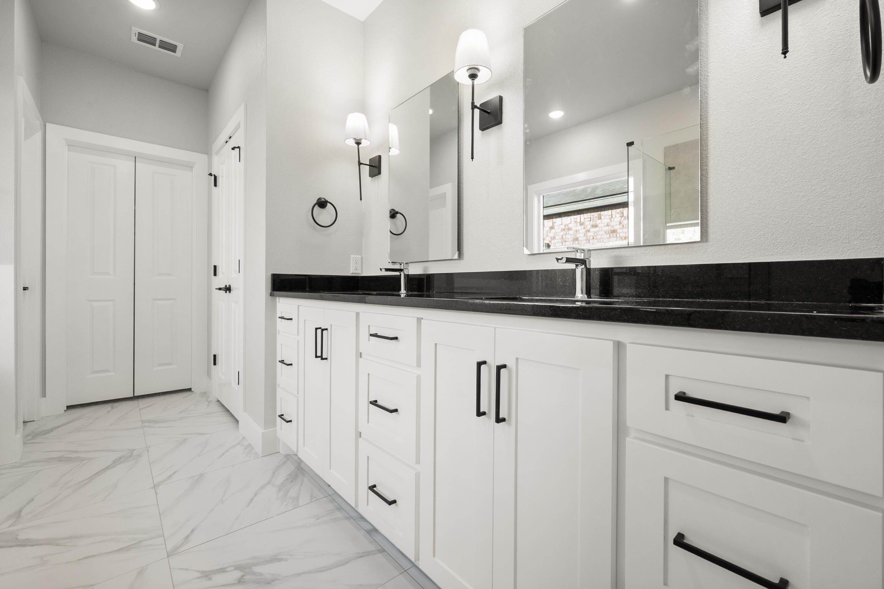 1117 N 6Th Street. Wolfforth, TX 79382