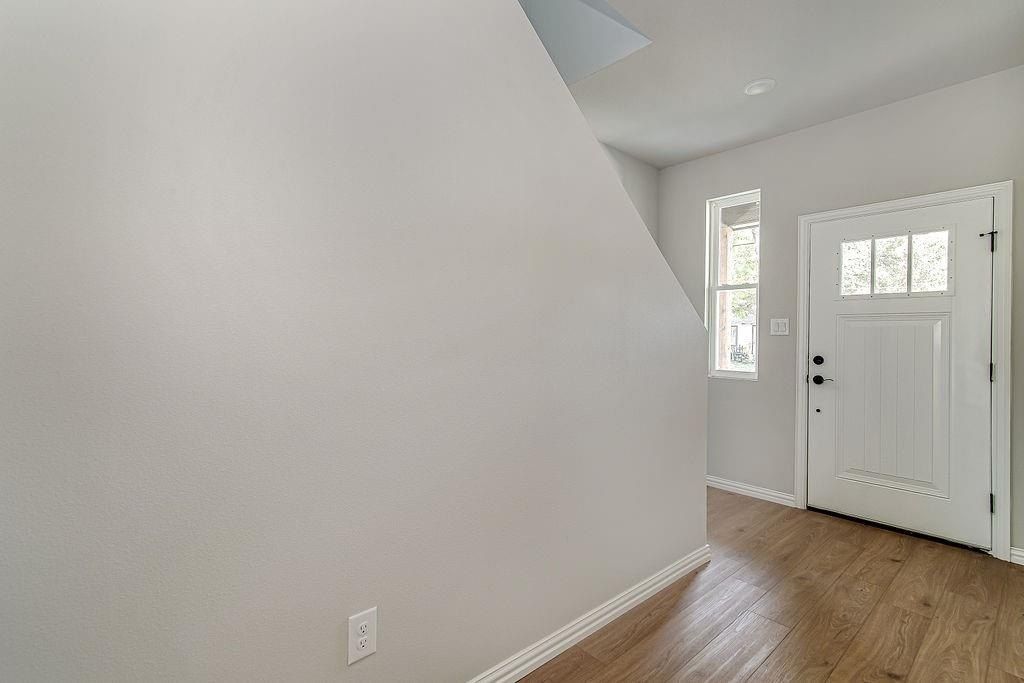 3121 Lumber Street. Fort Worth, TX 76112