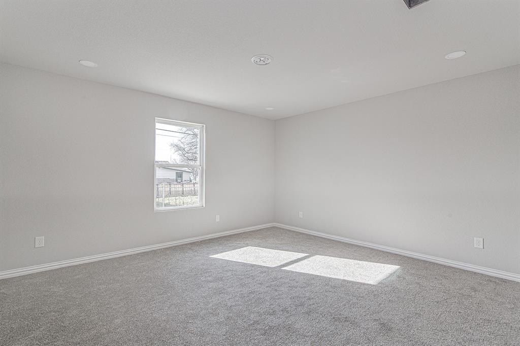 6620 Chapel Lane. Lake Worth, TX 76135