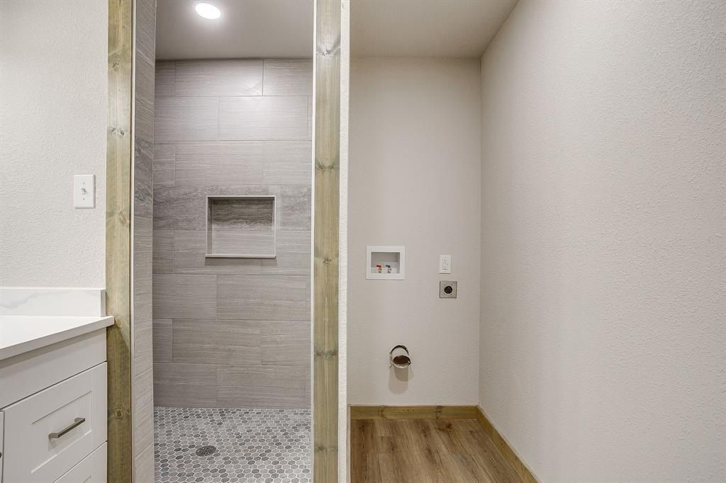 265 Dill Road. Weatherford, TX 76085