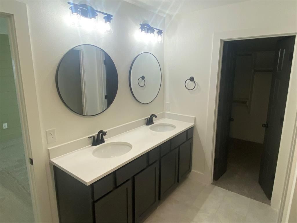 4300 Hummingbird Drive. Sherman, TX 75092