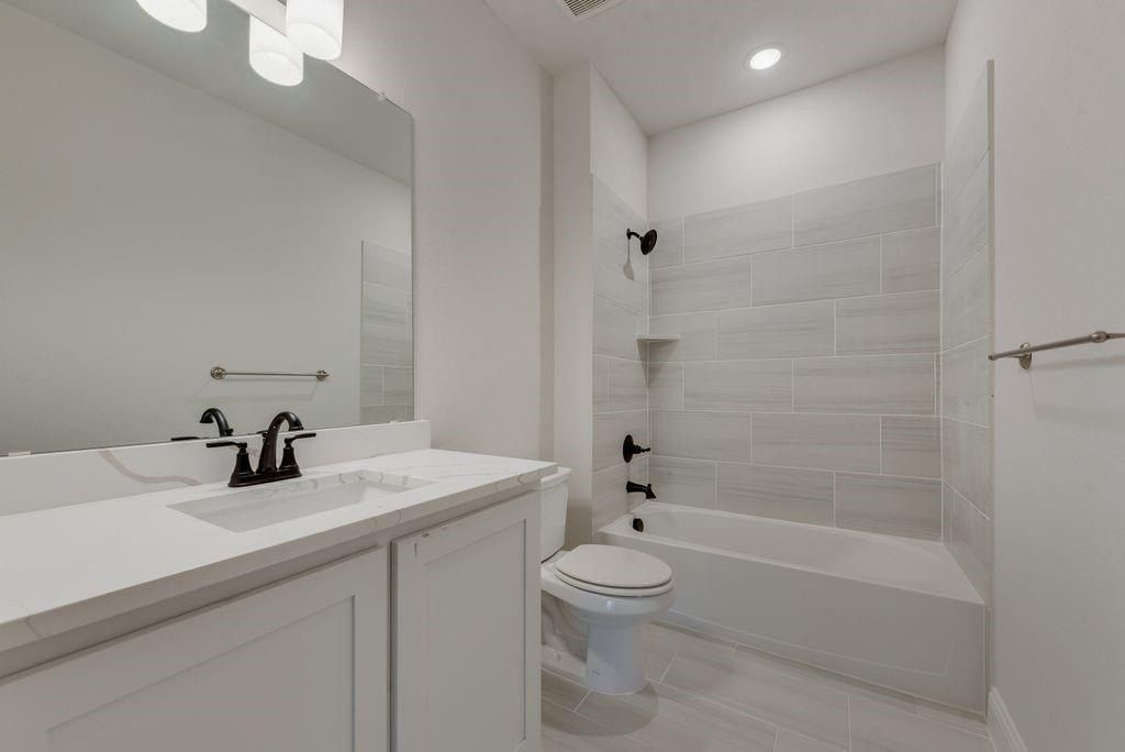 123 Rj Smith Drive. Boyd, TX 76023