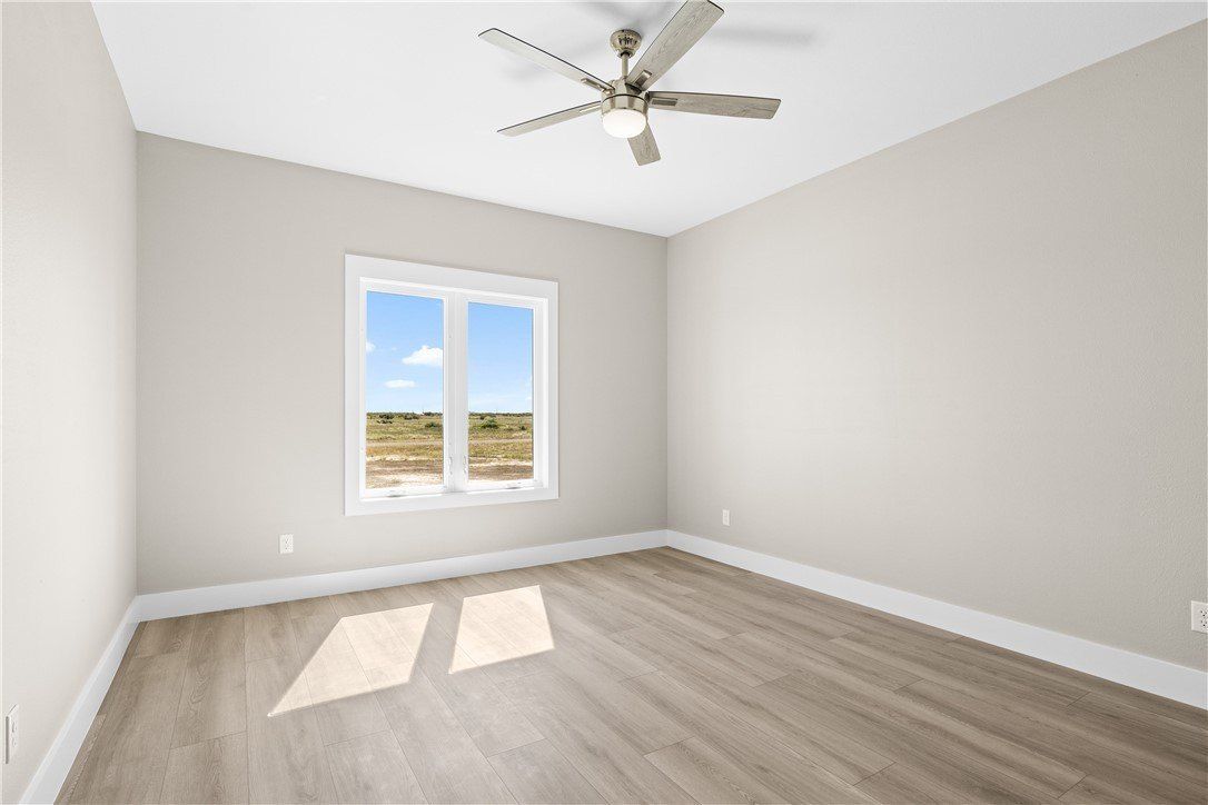 205 Trout Side Way. Rockport, TX 78382