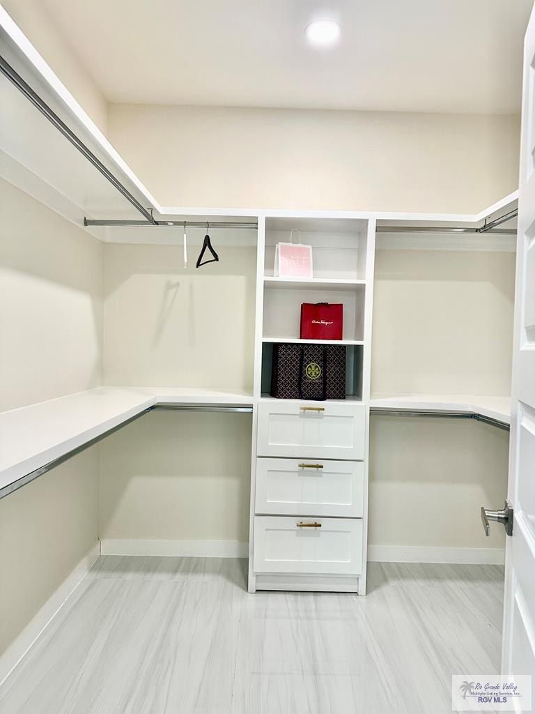 6108 Mackenna Dr. Brownsville, TX 78526