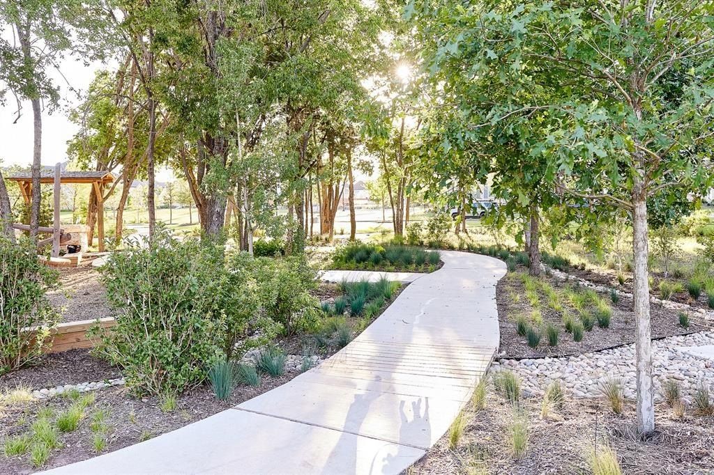 9484 Basket Grass Lane. McKinney, TX 75070