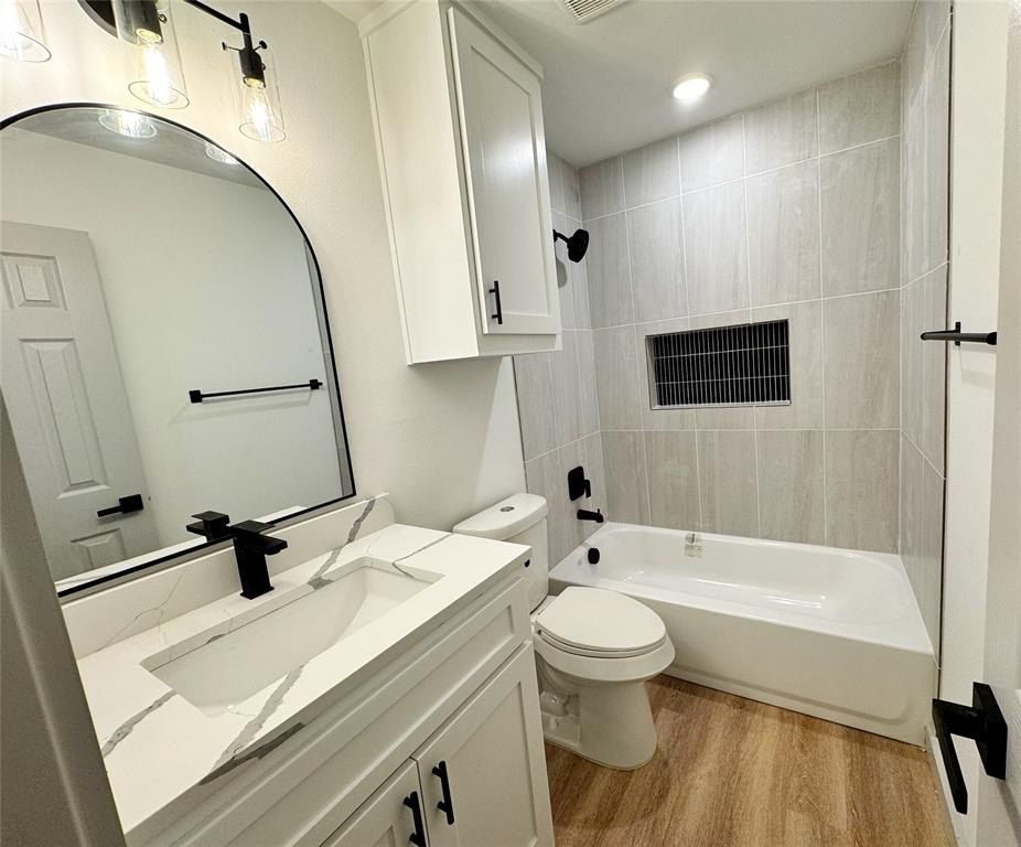 1509 Locust Street. Commerce, TX 75428