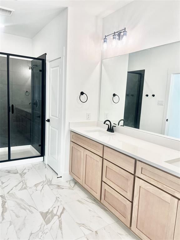 2504 Red Tailed Hawk Lane. McKinney, TX 75071