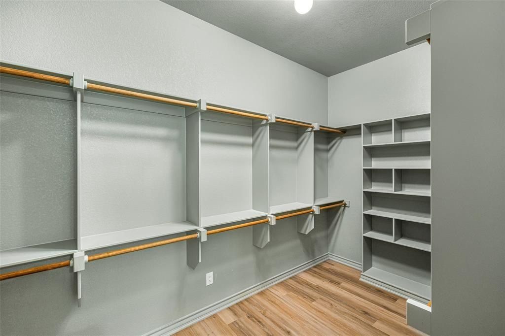 9703 Rosalie Court. Granbury, TX 76049