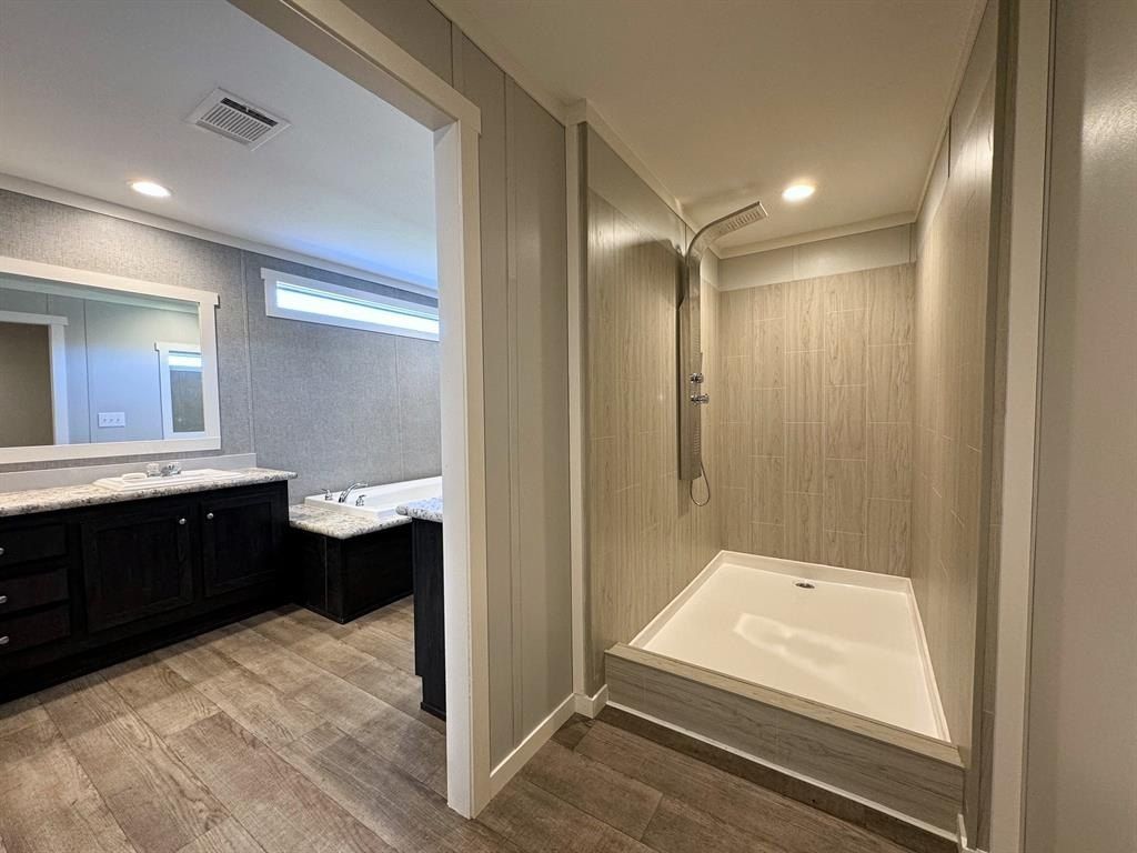 39 Cr 1206. Daingerfield, TX 75638