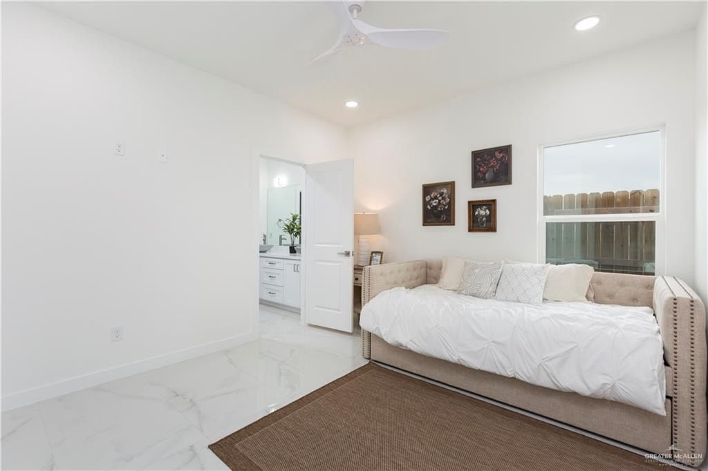 5703 N 44Th Lane. McAllen, TX 78504