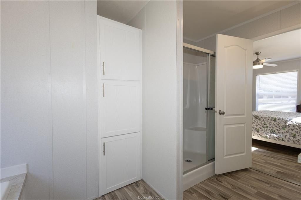 100 Tanglewood. Somerville, TX 77879