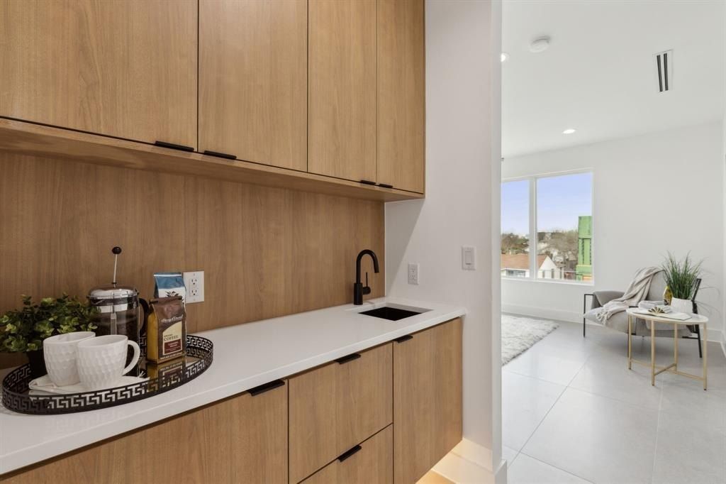 4031 Brundrette Street. Dallas, TX 75212