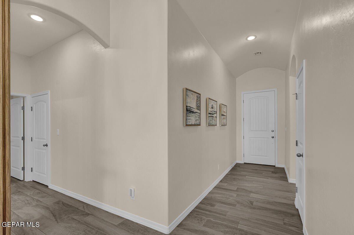 6960 Levee Circle. El Paso, TX 79932