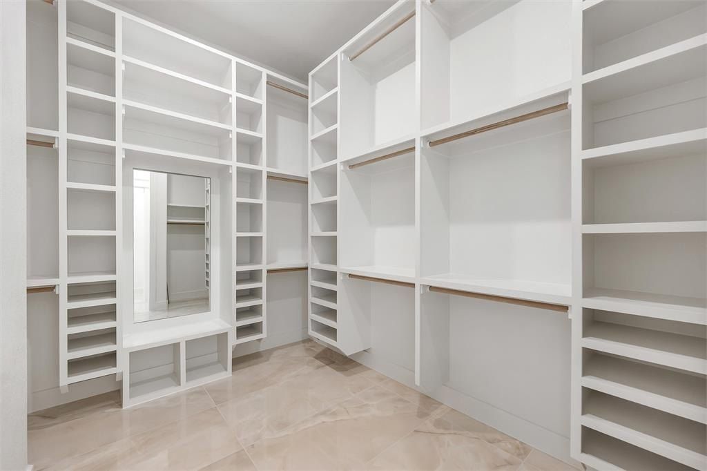 112 Hansma Way. Weatherford, TX 76087