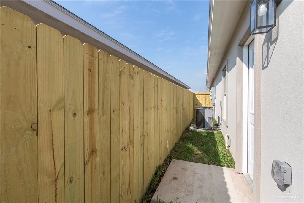 1007 Clarence Avenue. Edinburg, TX 78541