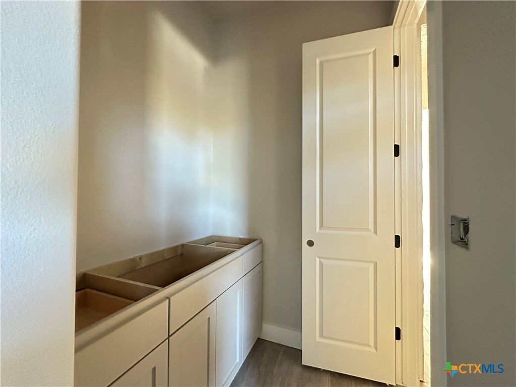 384 Airosa. Belton, TX 76513