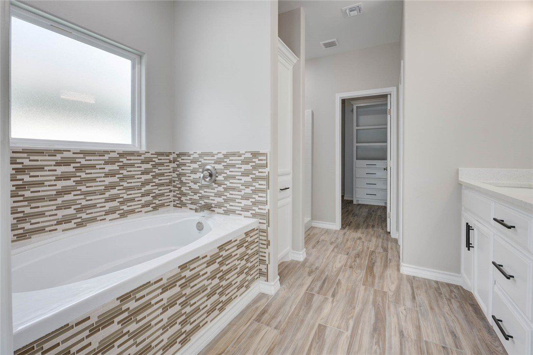 3141 Quail Springs 14. Corpus Christi, TX 78414