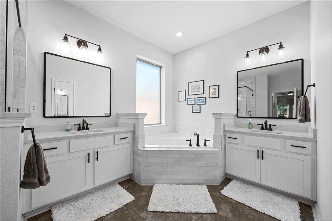 463 Augusta Drive. Rockport, TX 78382