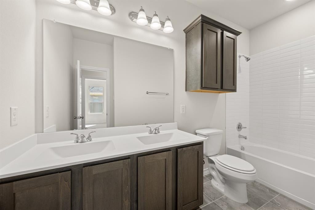 509511 Mockingbird Lane. Denton, TX 76205