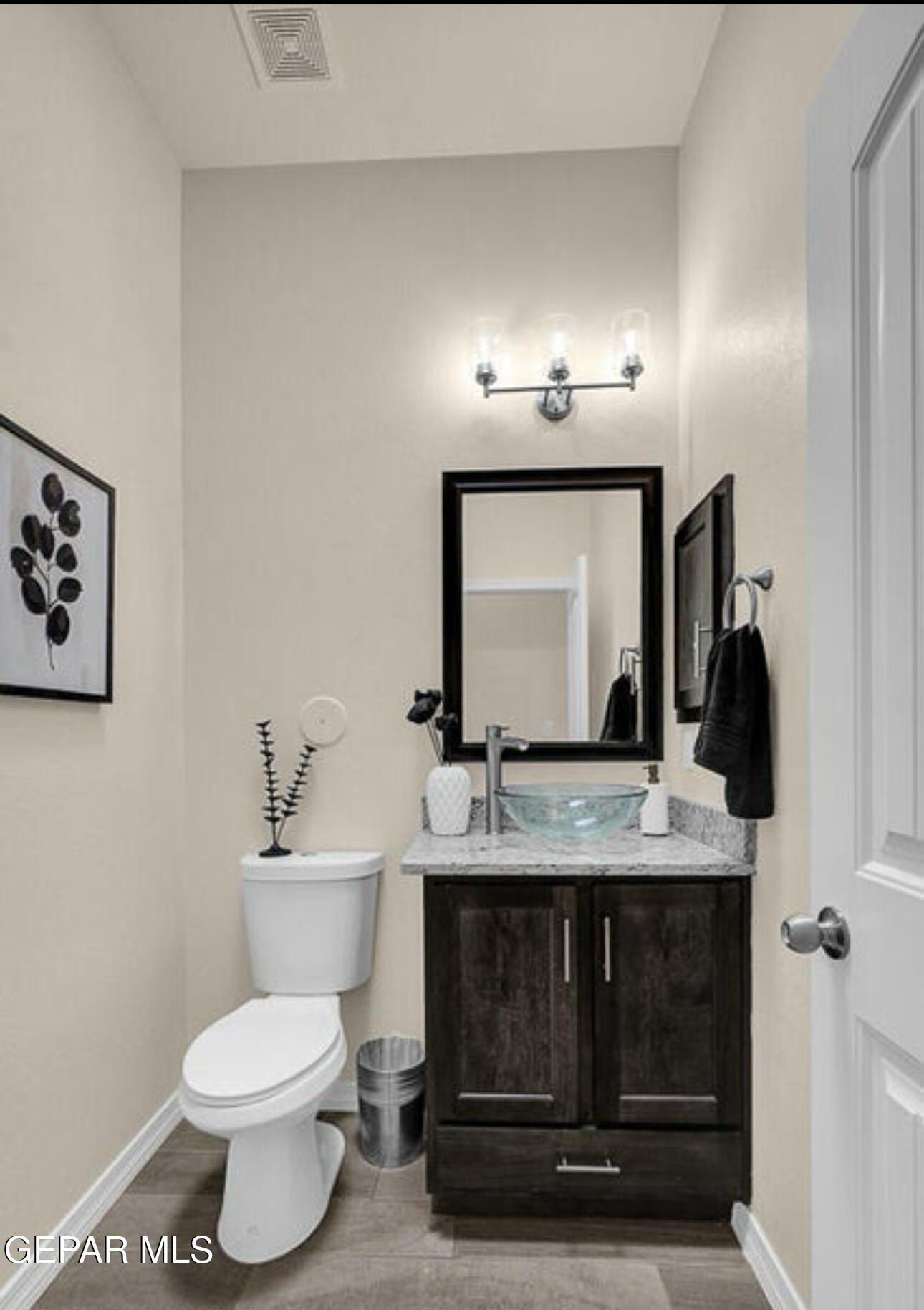 6954 Levee Circle. El Paso, TX 79932