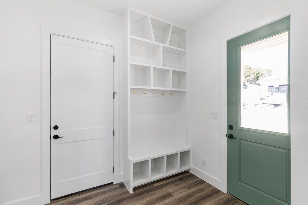 1825 Foothills Dr. Kerrville, TX 78028