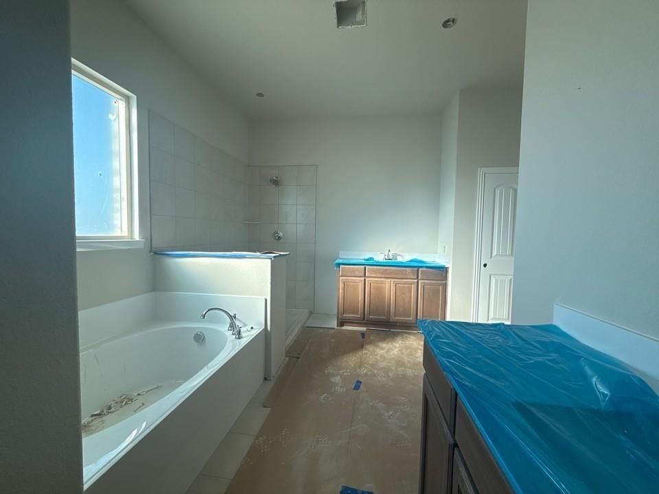 930 County Road 200. Valley View, TX 76272