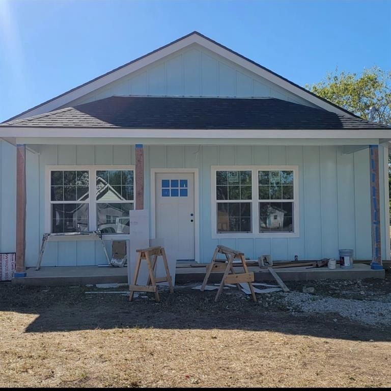 1609 2Nd Street. Brownwood, TX 76801