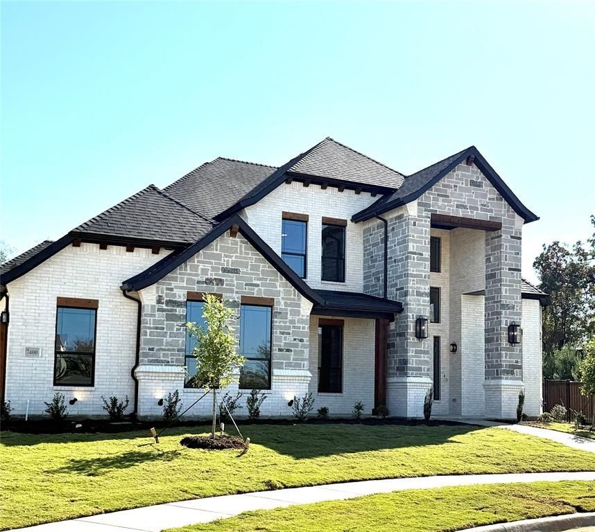 7400 Winding Way Drive. Arlington, TX 76001