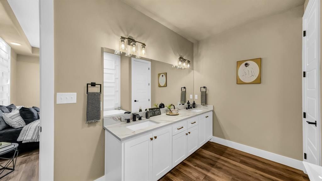 280 Jupiter Trail. Weatherford, TX 76088