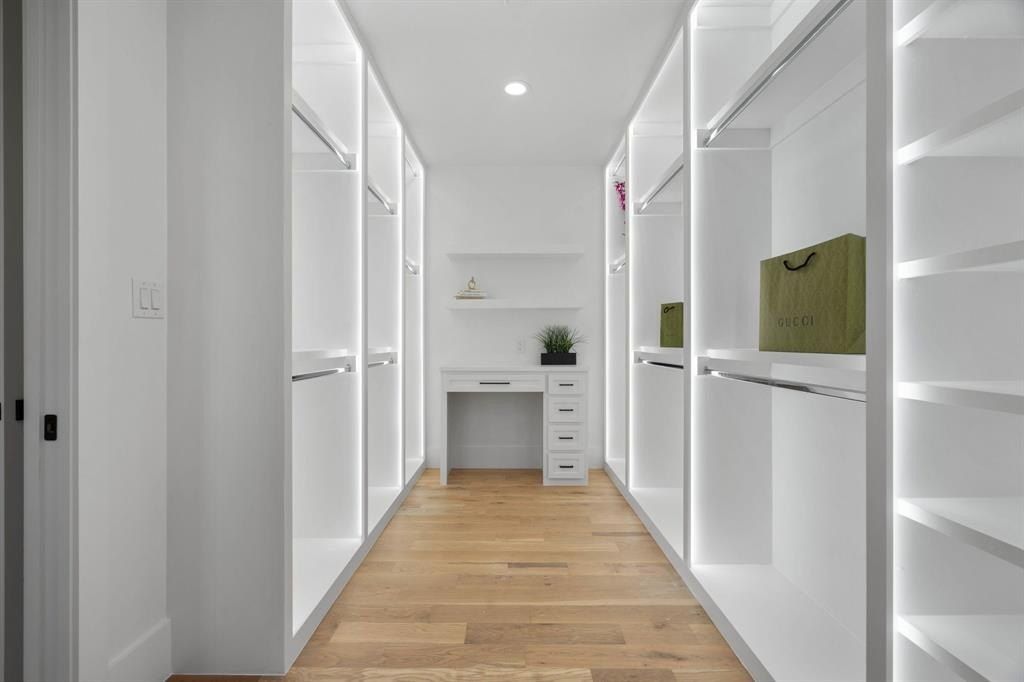 559 Aermotor Loop. Weatherford, TX 76085