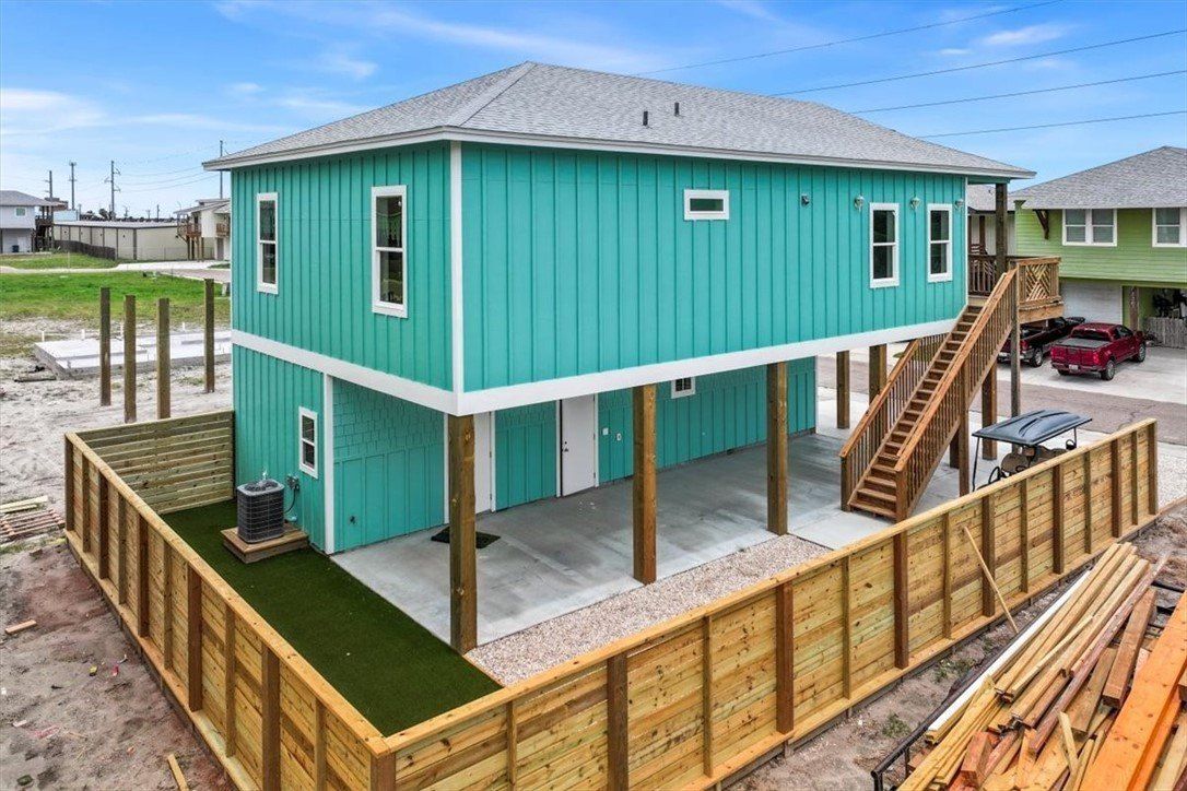 230 Port Arthur Street. Port Aransas, TX 78373
