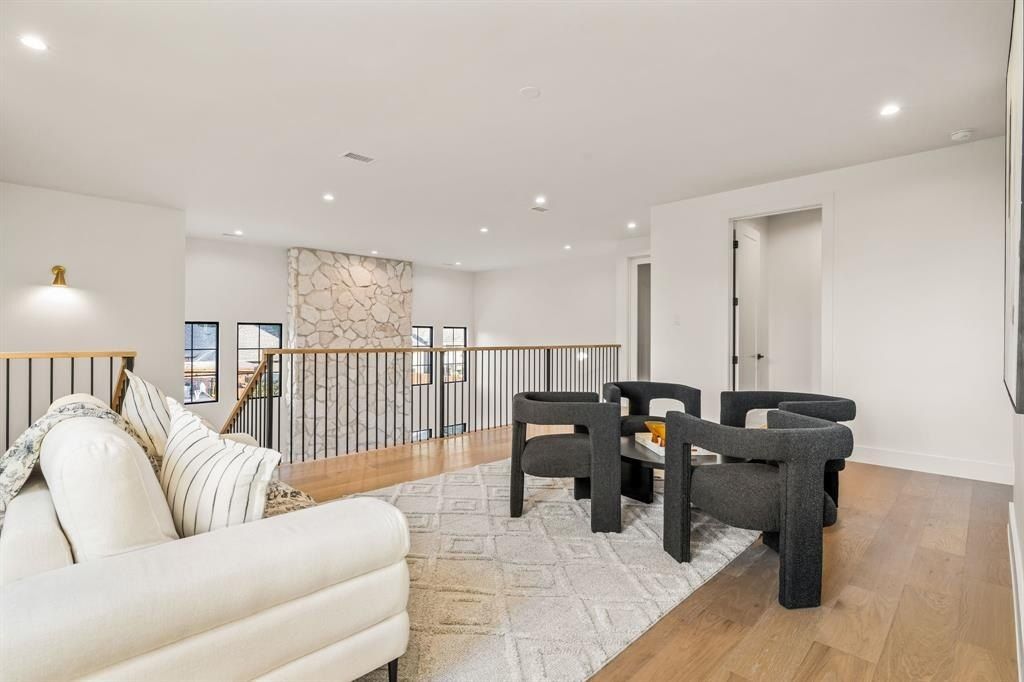 702 Mockingbird Lane. Coppell, TX 75019