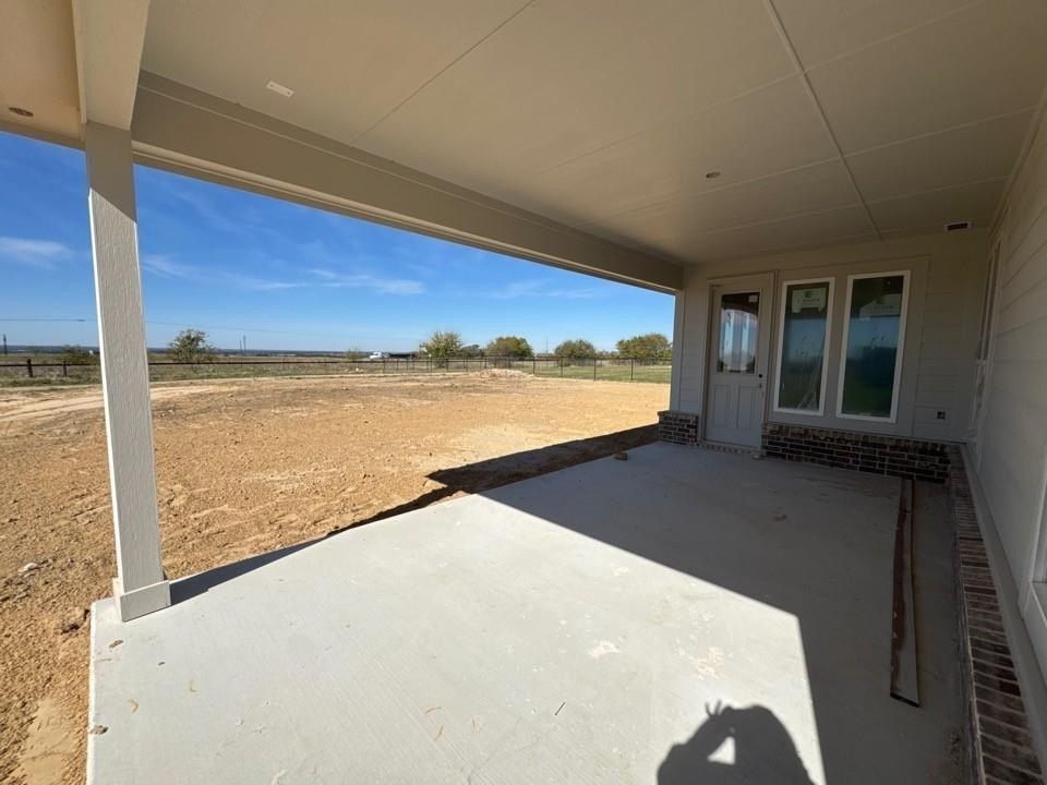 189 Brandywine Trail. Rhome, TX 76078