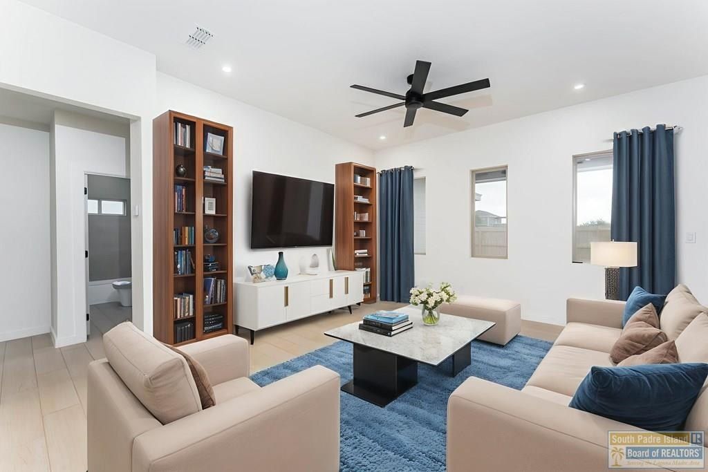 2611 Juan Castillo Ave. Port Isabel, TX 78578