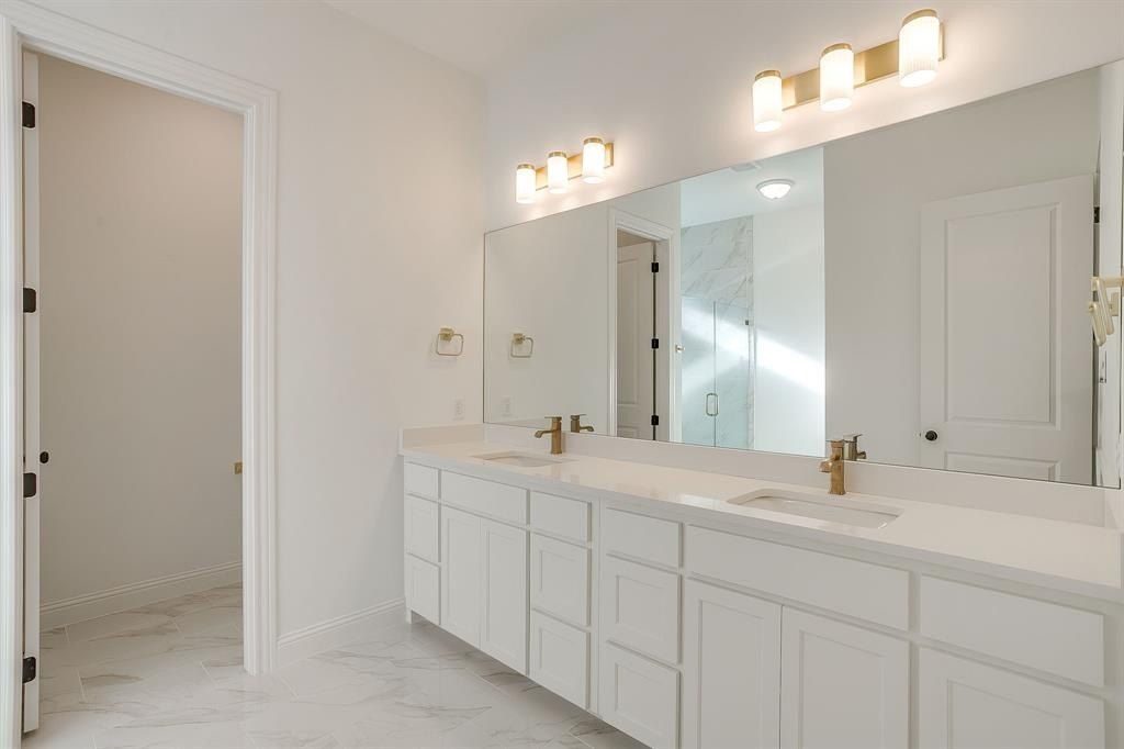 8118 Luanna Hills. Benbrook, TX 76126