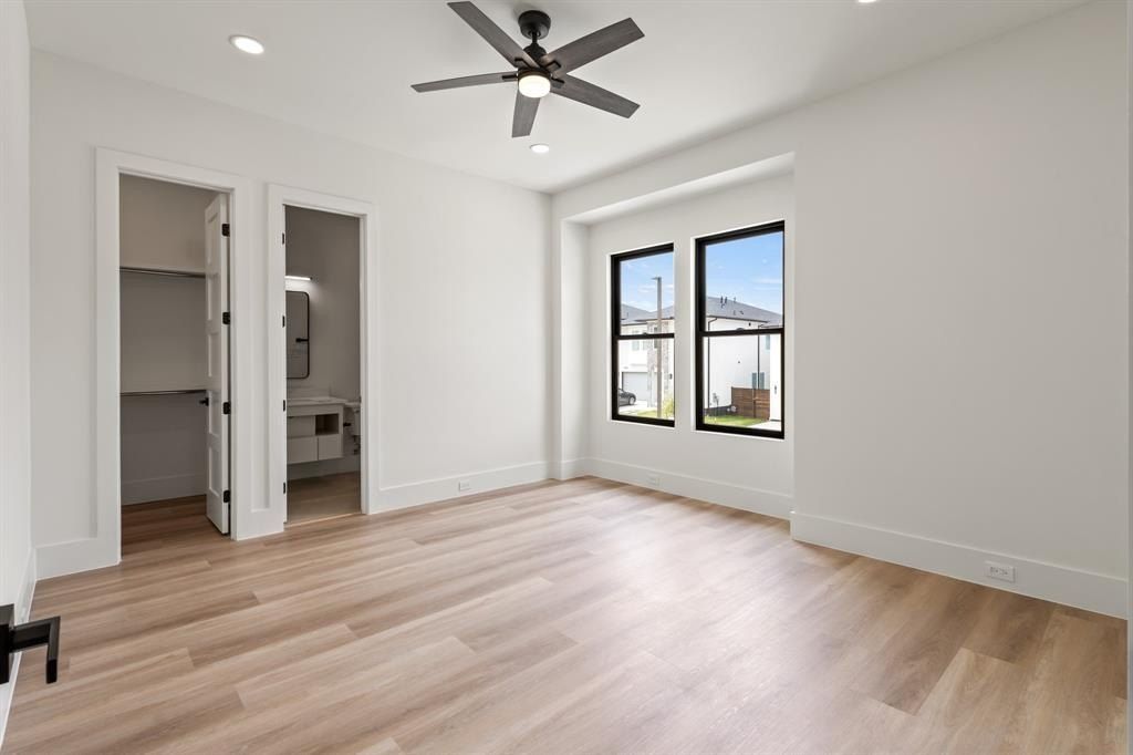 4146 Khawlah Nafal Court. Irving, TX 75038