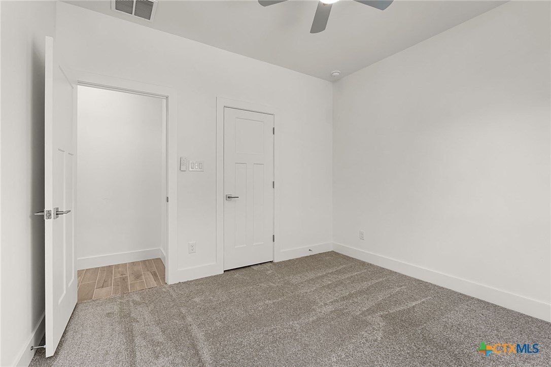 249 Sandpiper Lane. McQueeney, TX 78123