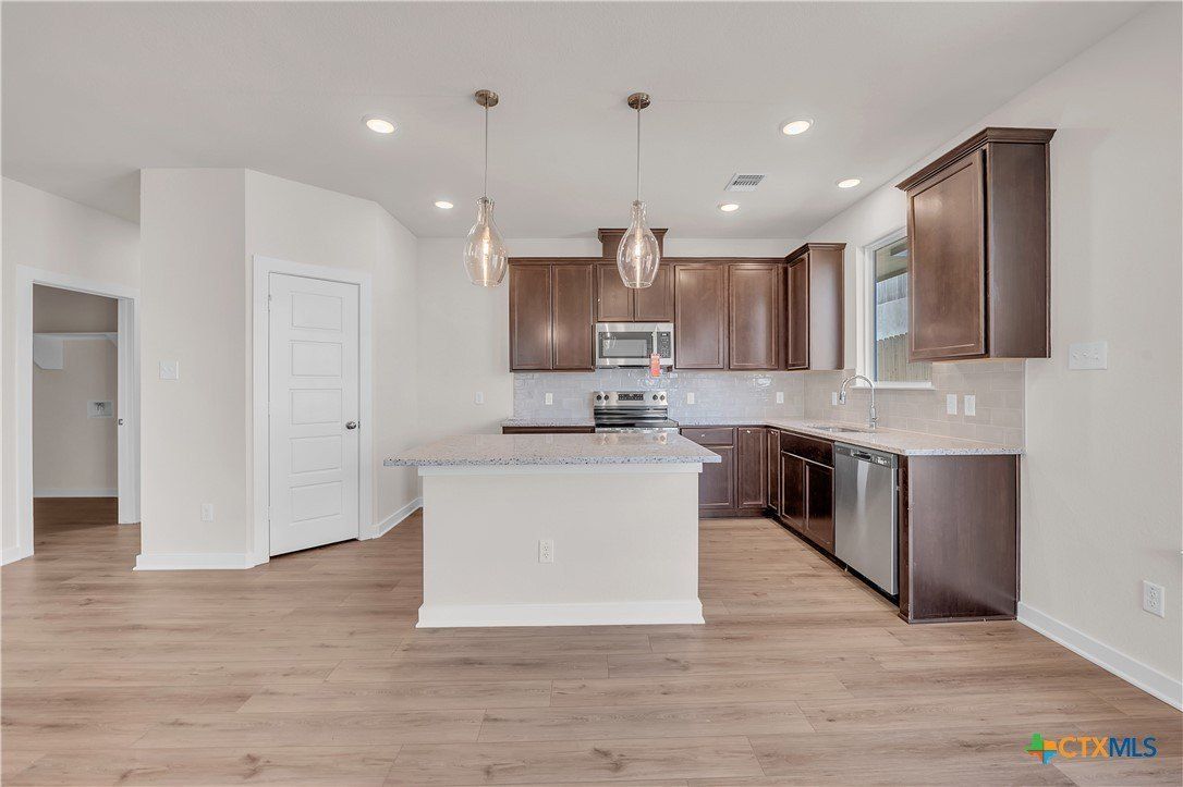 262 Wind Ridge Drive. Copperas Cove, TX 76522