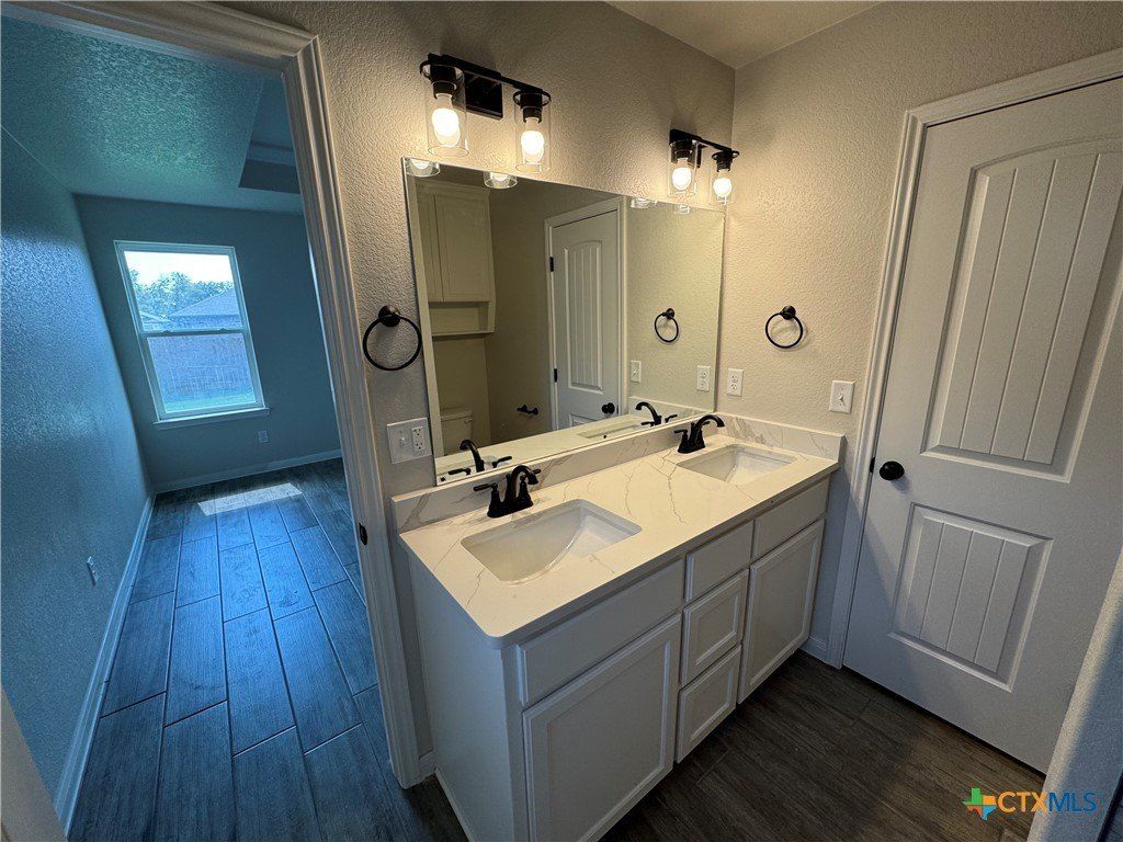 2528 Cowgirl Trail. Belton, TX 76513