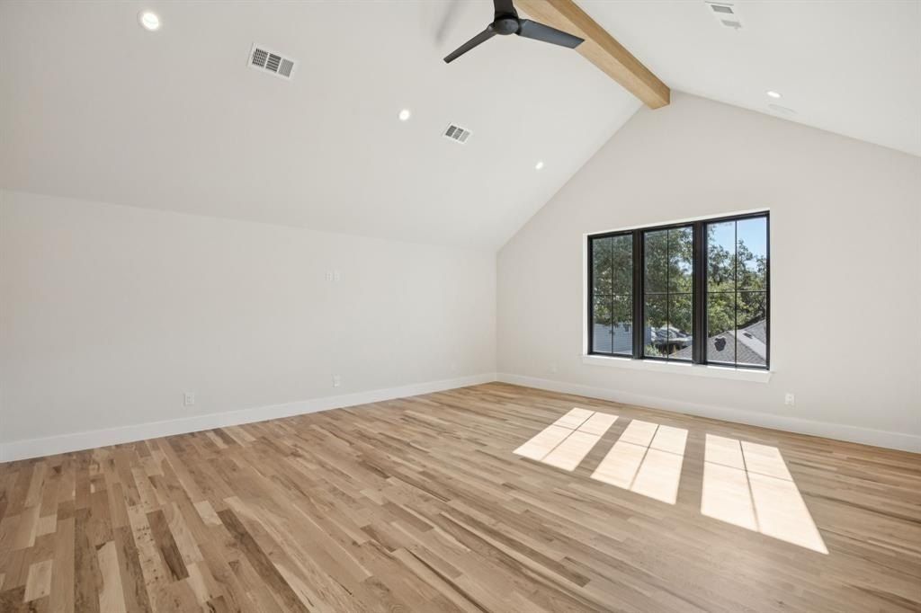 6619 Robin Willow Court. Dallas, TX 75248