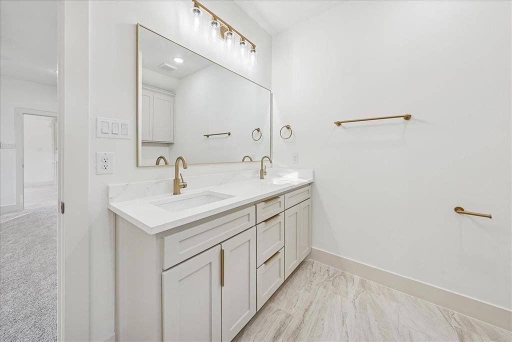 8321 Raymond Avenue. White Settlement, TX 76108